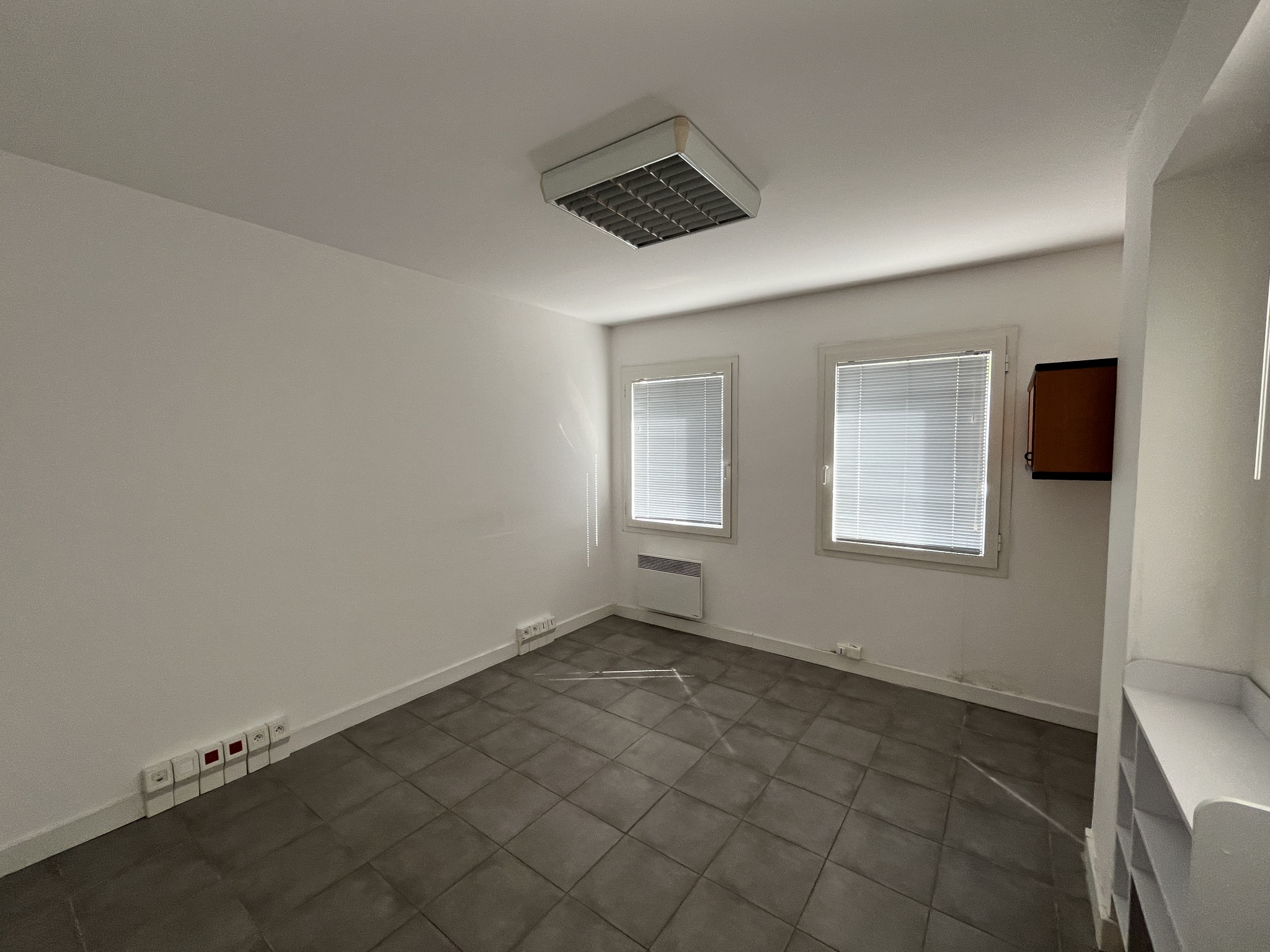 BUREAUX 60 M2 secteur Gare